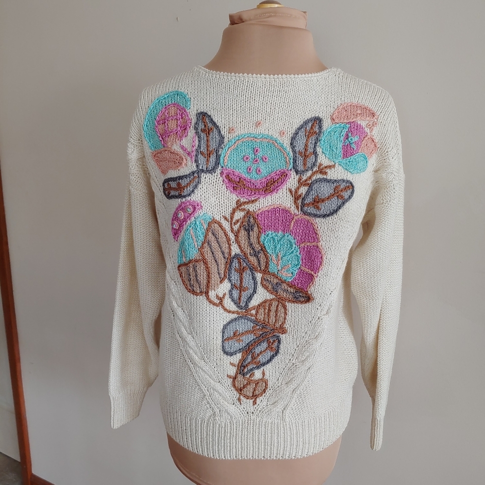 EUC Vintage L Weathervane sweater